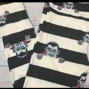 Lularoe Dracula TC2 leggings NEW
